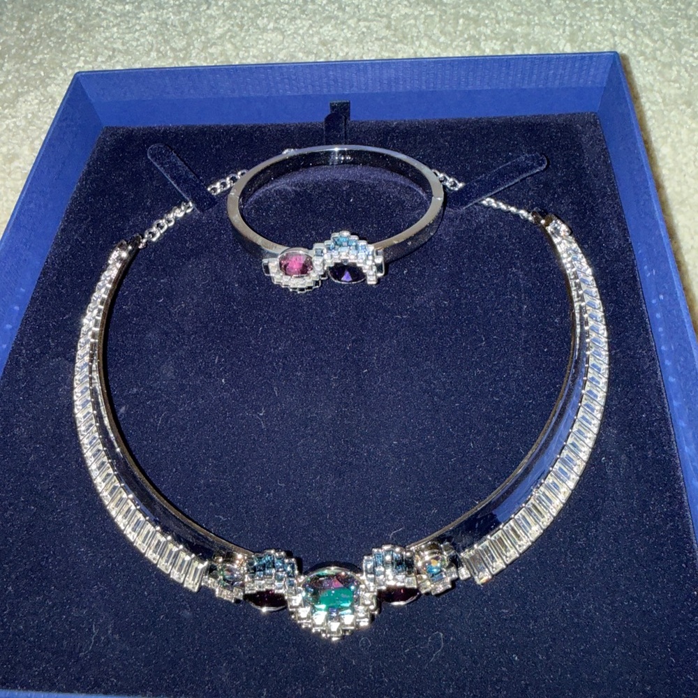 Swarovski Silver and Multicolor Necklace Set